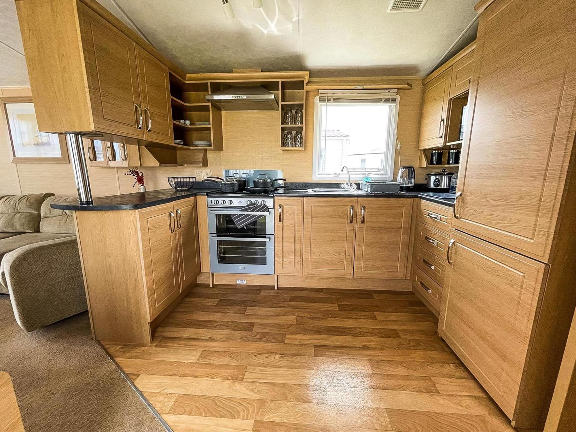 Lovely Caravan By The Beach In Pakefield, Suffolk Ref 68007Cl Lowestoft Exterior foto